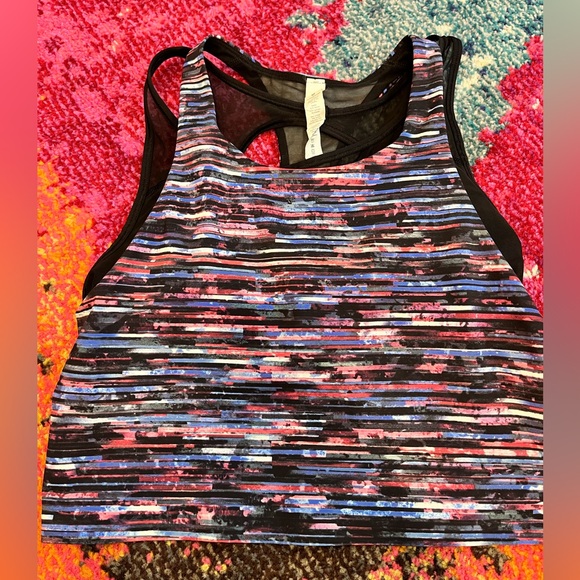 Lululemon Break Free Cropped Tank Size 6 - Picture 3 of 10